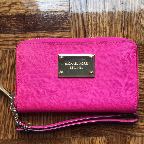 Pink Michael Kors wristlet